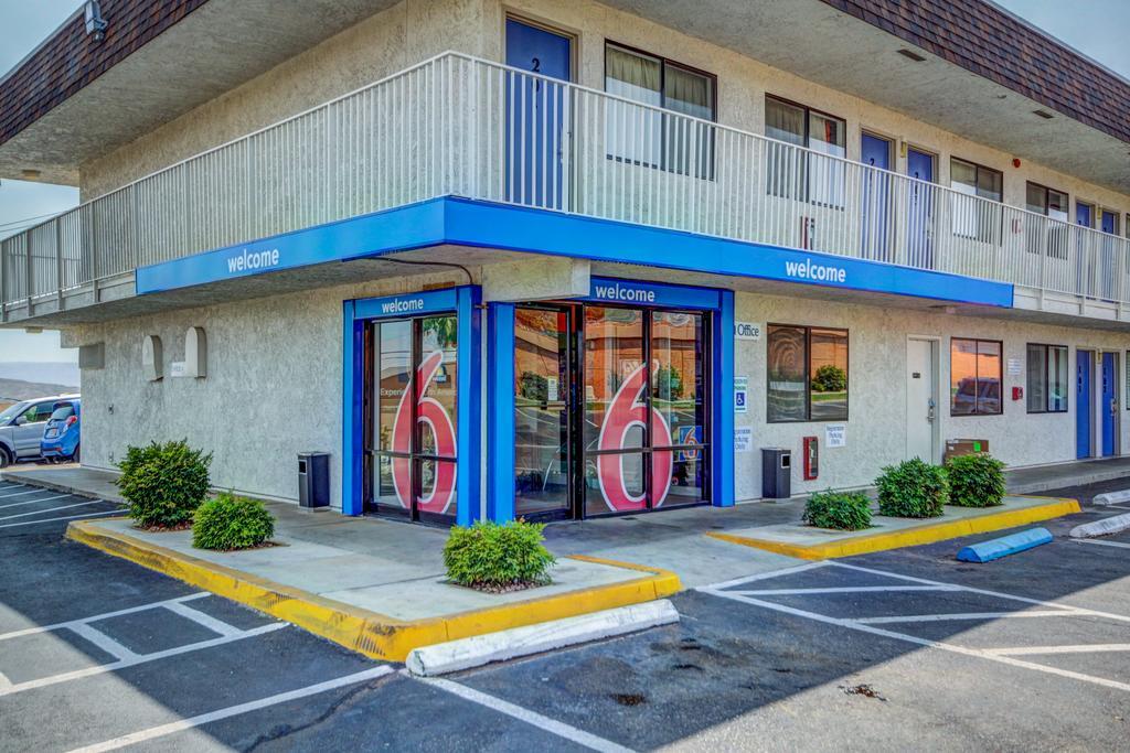 Motel 6 Saint George, Ut Eksteriør billede