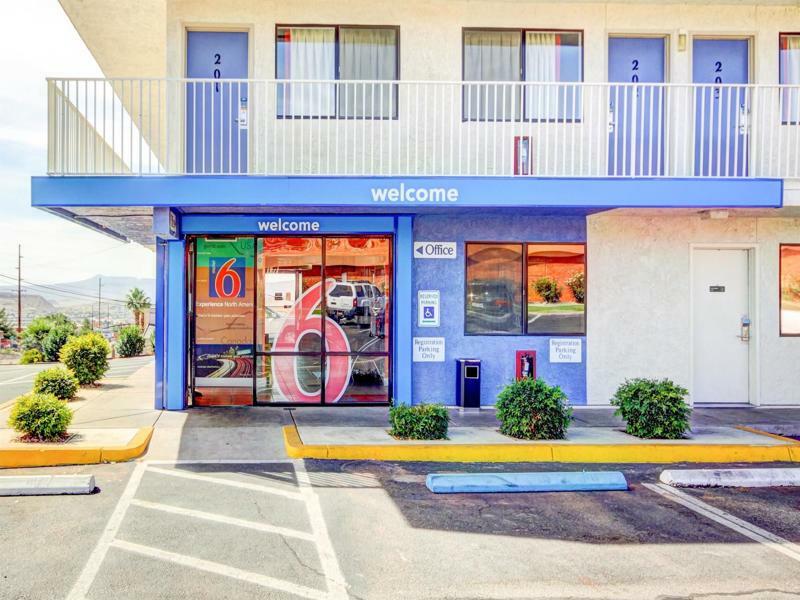 Motel 6 Saint George, Ut Eksteriør billede